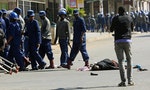 無懼警察暴行，津巴布韋人民相信總有一天將獲自由