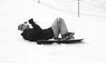 東野圭吾的大叔單板初體驗：沒滑幾下就跌倒，想要轉彎又跌倒，想停下來時還是跌倒