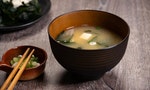 味噌湯的美味關鍵：一定要用小魚乾高湯，還有只加入一種配料