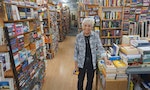 美國76歲阿嬤與銀髮族書友們，疫情下守護經營25年的二手書店