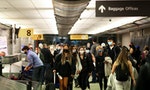 美國機場感恩節出遊防疫口罩
