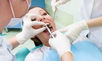 牙齦萎縮先找醫師確定病因，臨床上牙周病的治療分為三階段
