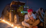 印度新法案取消農作最低保障價格，農民攜帶補給湧向首都準備長期抗議