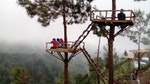 印尼中爪哇Solo山區很受年輕人喜愛的樹屋遊憩地，許多在地年輕人國高中後即前往大
