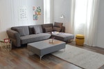 圖二、「大漢嚴選」沙發等家具，尺寸、面料都可依據需求客製化（圖片來源：大漢家具）