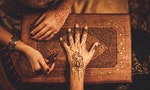 在圖案消失之前，新娘是不用做家事的：淺談印度傳統手繪習俗——Henna