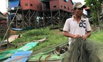少雨和上游水壩讓湄公河的水遲到，柬埔寨洞里薩湖居民成為「沒有魚的漁民」