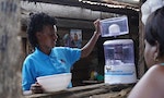 製造安全飲用水的超簡單科技，烏干達陶瓷濾水器讓「非洲製造」進軍國際