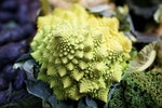 2048px-Romanesco_broccoli_(3)