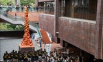 「測試香港言論自由的試金石」，港大拆除六四紀念雕塑「國殤之柱」