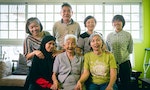 當移工Latifah與阿嬤相遇，整個家族都來協助：「希望她把中文帶回印尼」