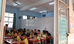 學校擴張速度趕不上就學人數，越南大城胡志明市也面臨教育資源稀缺問題