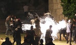 耶路撒冷衝突：以色列警隊圍攻阿克薩清真寺，造成200名巴勒斯坦民眾受傷