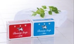 日本國民品牌「牛乳石鹼」堅持傳統釜炊製法，耗時耗力打造出國民愛用紅盒皂