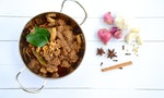 料理隨文化背景和情感而異：談沙嗲、仁當巴東牛肉和「印尼化」的中式料理