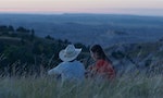 【影評】趙婷《重生騎士》：《遊牧人生》導演的非典型西部片，與《斷背山》同是描寫身而為人的內心掙扎