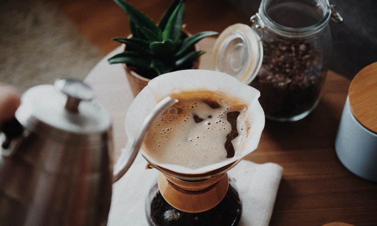 咖啡因知多少？早上下午各一杯咖啡，這樣算是過量嗎？