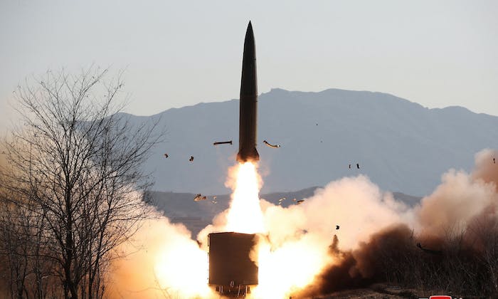 北韓1個月試射7次飛彈，外界解讀火星12型彈道飛彈已進入實戰部署