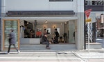 《日本建築師帶你看懂世界魅力咖啡館》：偽裝「公共長椅」、餐桌式吧檯，京都與柏林迷人的空間設計巧思
