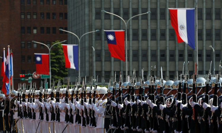 中國與烏拉圭互動頻繁，是否影響台灣碩果僅存的南美邦交國巴拉圭？
