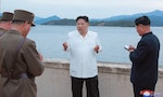 北韓官媒報導金正恩親自指導「核戰術」演習，明確釋放近期飛彈試射背後的核武威脅