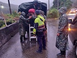 花蓮連日降雨  國軍協助部落居民撤離