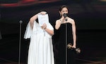 【2022電視金鐘獎】謝盈萱以《四樓的天堂》獲得戲劇節目女主角獎，感謝女性導演看到自己不一樣的特質