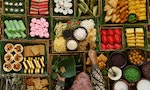 「Pasar」一詞從波斯語演變而來，來印尼逛「巴剎」吃喝玩樂通通有