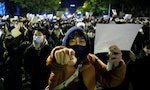 烏魯木齊大火燒出民怨，中國反封控抗議潮湧現街頭和校園，「白紙行動」成示威象徵
