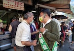 李俊俋傳統市場掃街拜票