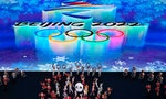 北京冬奧開幕式：普亭等領導人出席回應美國外交抵制，維吾爾裔運動員擔任火炬手「政治意味十足」