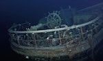 沙克爾頓爵士去世百年後，南極探險船「堅忍號」被發現完美保存在一萬呎深冰海裡