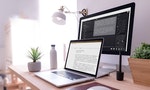 iMac_and_MacBook_Pro_on_desk