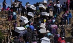 【圖輯】秘魯「阿科馬卡大屠殺」倖存者，37年後終於能含淚下葬逝去的親人