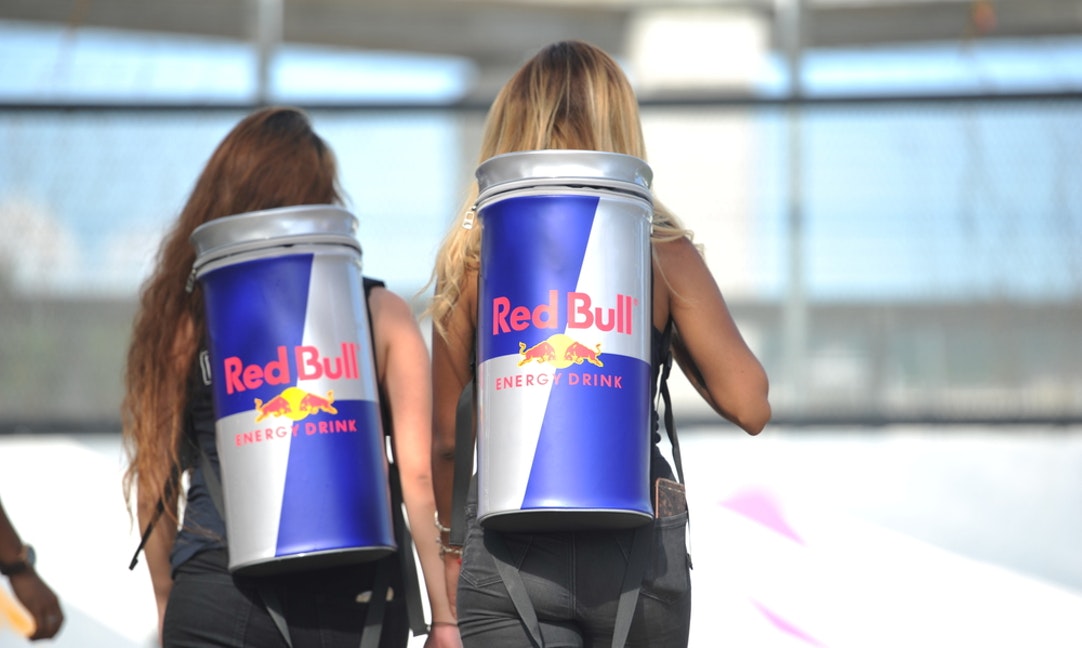 Red Bull給你一對翅膀 奧地利業務如何把 難喝飲料 賣成全球最大能量飲料品牌 The News Lens 關鍵評論網