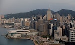 疫情及加息影響，香港財政赤字攀升陷經濟困境