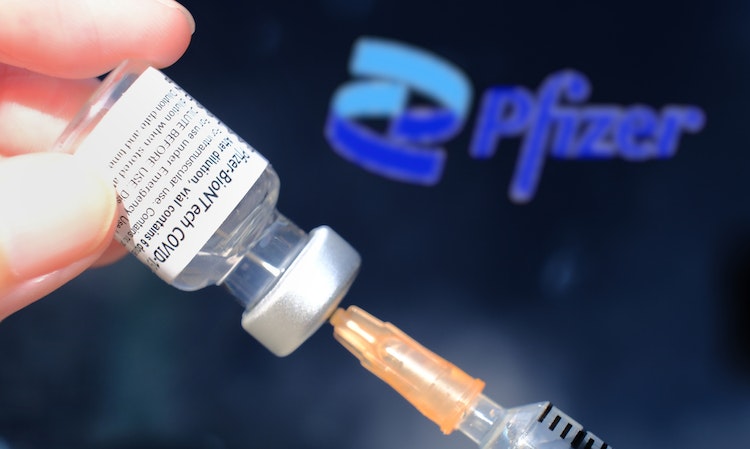 EMA建議批准輝瑞BNT二價疫苗，德國研究發現95％的人已有新冠抗體