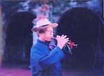 1998年隨無垢舞蹈劇場《醮》赴法參與亞維儂藝術節。（攝影／李銘訓）