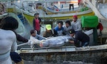 外籍漁工長期出海無法與外界聯繫，人權團體籲應規定台灣遠洋漁船需提供Wi-Fi