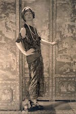 Jeanne_Toussaint_1920_by_Adolf_de_Meyer