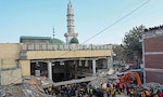 （更新）巴基斯坦清真寺遭自殺炸彈攻擊，死亡人數增至100人，白宮強烈譴責