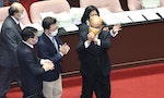總預算案立法院三讀，蘇貞昌宣布請辭行政院長、率閣員總辭