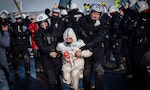 德國「煤村保衛戰」：氣候保護人士與警方激烈衝突，瑞典「環保少女」也到場聲援