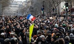 法國350萬人上街示威反年改，馬克宏強渡關山、缺乏社會對話手段引爆怒火