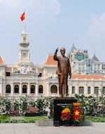 Ho_Chi_Minh_City,_Ho_Chi_Minh_Statue,_20