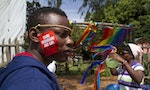 烏干達總統簽署全球最嚴厲反同性戀法案，累犯最高可判死，拜登抨擊威脅削減援助投資