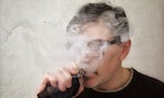澳洲打擊青少年吸電子煙：禁止娛樂性電子煙、憑處方才可購買、高中廁所預計加裝偵測器
