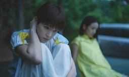 02-許瑋甯(左)為求戲劇真實感捨棄假髮選擇直接剪短，右為林依晨。